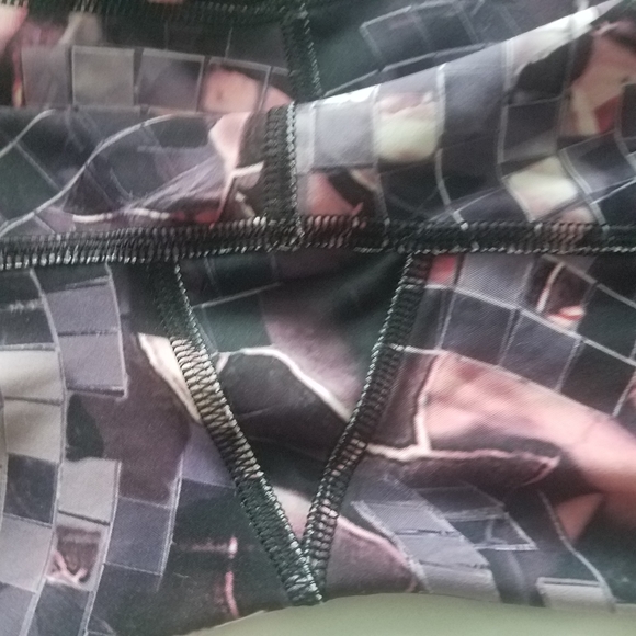 Reebok shattered glam disco ball dance leggings - Picture 15 of 16